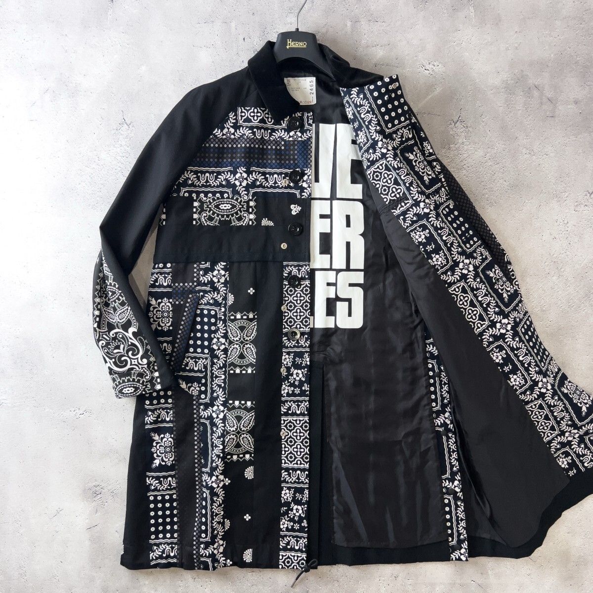 Sacai x Hank Willis Thomas Coat サカイ コート 未使用 Sacai サカイ × Hank Willis Thomas Archive Print Mix Coat 21