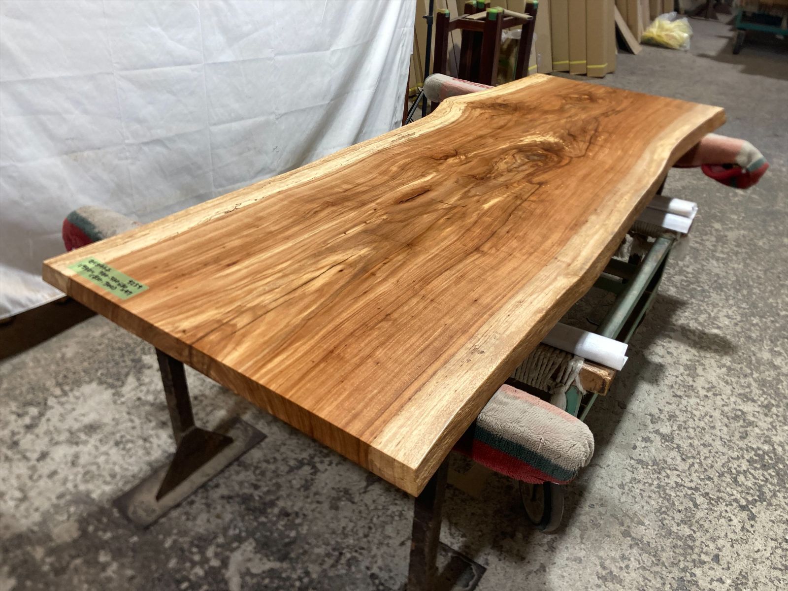 センターテーブル