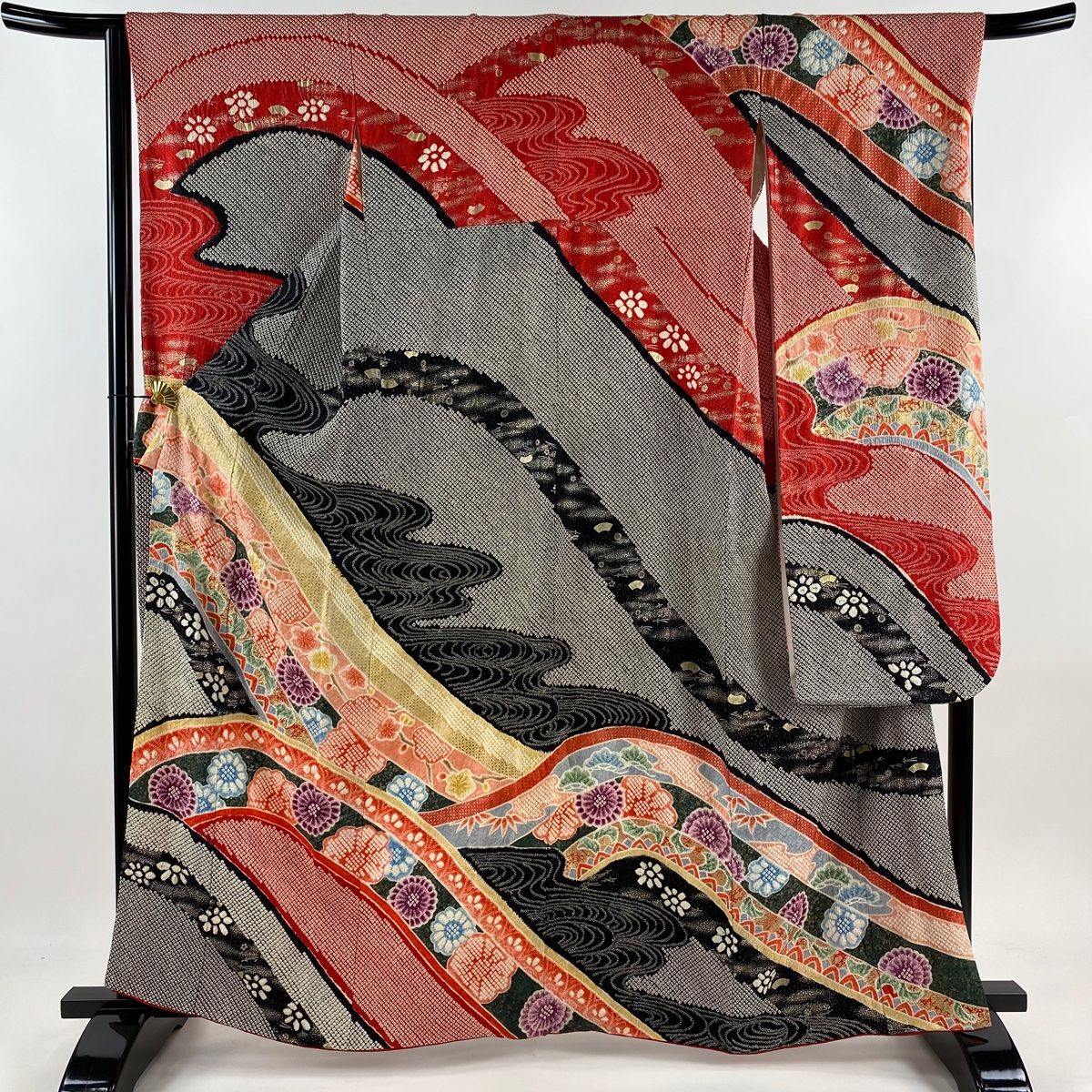 【大きいサイズ】振袖 身長162-177cm 黒　パープル　正絹 振袖|紫系 |8S262|対応身長:160-170cm|ｻｲｽﾞ:21号-29号｜全国宅配
