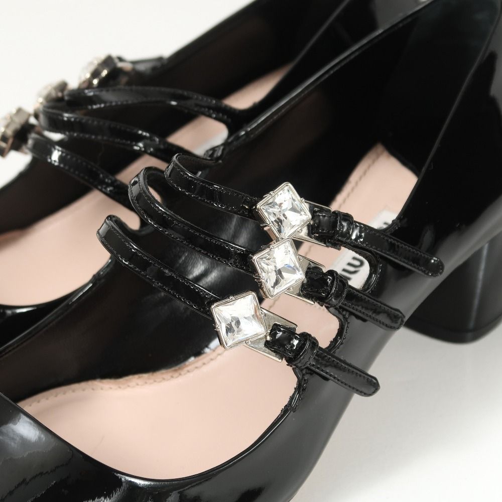 未使用 ミュウミュウ miumiu エナメルパンプス サイズ35 MIU MIU(ミュウミュウ) / パンプス/35/BLK/エナメル | 中古品の