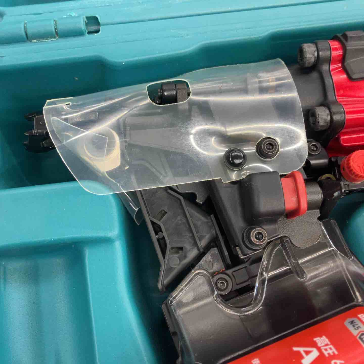 高品質，人気 【中古美品】 マキタ/makita 高圧エア釘打ち機・AN633H 