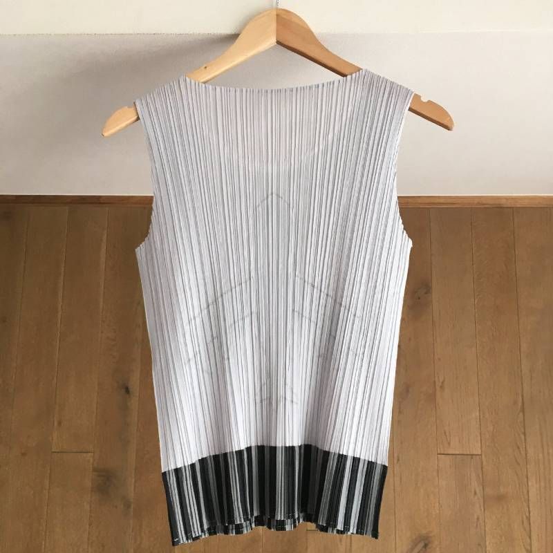  PLEATS PLEASE プリーツプリーズ プリーツ 飛行機 トップス３ PP 61-JK 711 その他 トップス