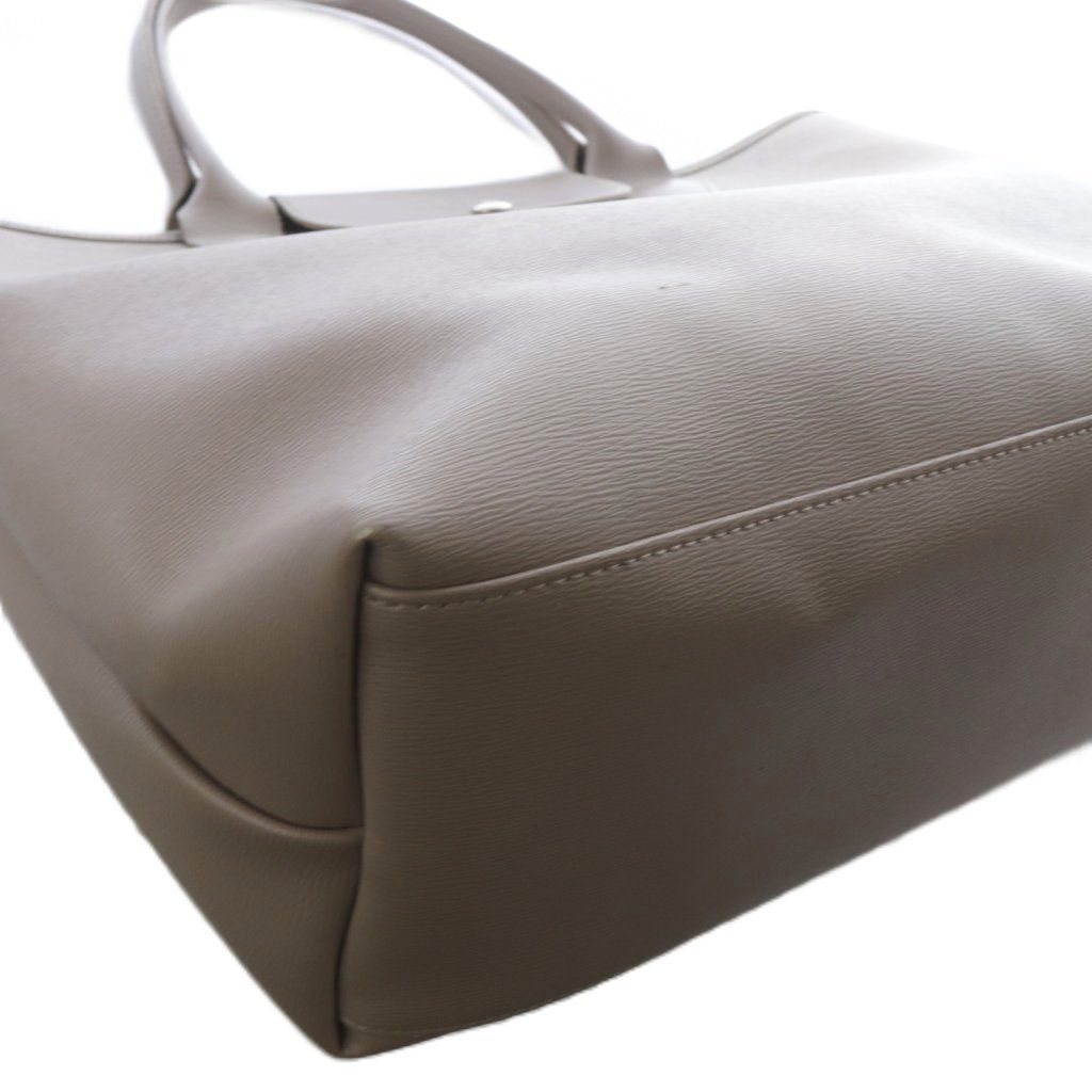 ハンドバッグ ロゴ