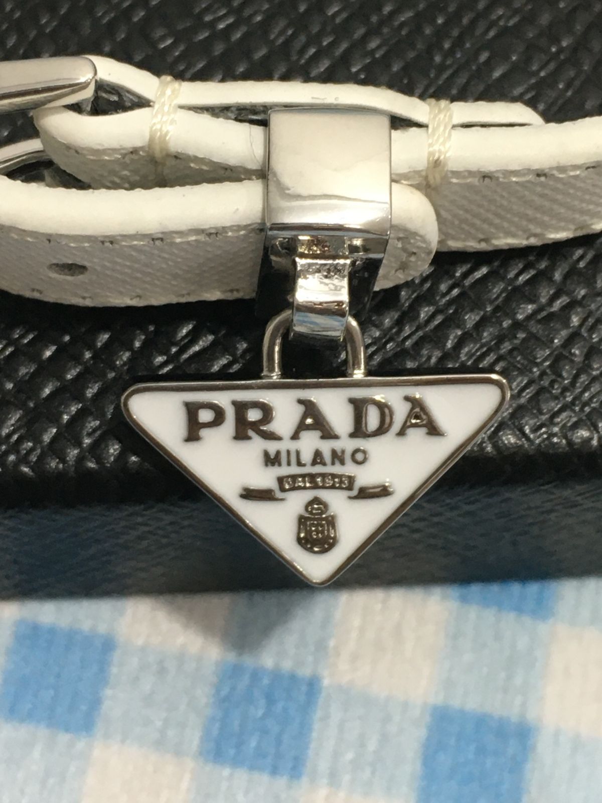 PRADA プラダ サフィアーノレザー ブレスレット ユニセックス 男女兼用 三角ロゴ ホワイト シルバー金具