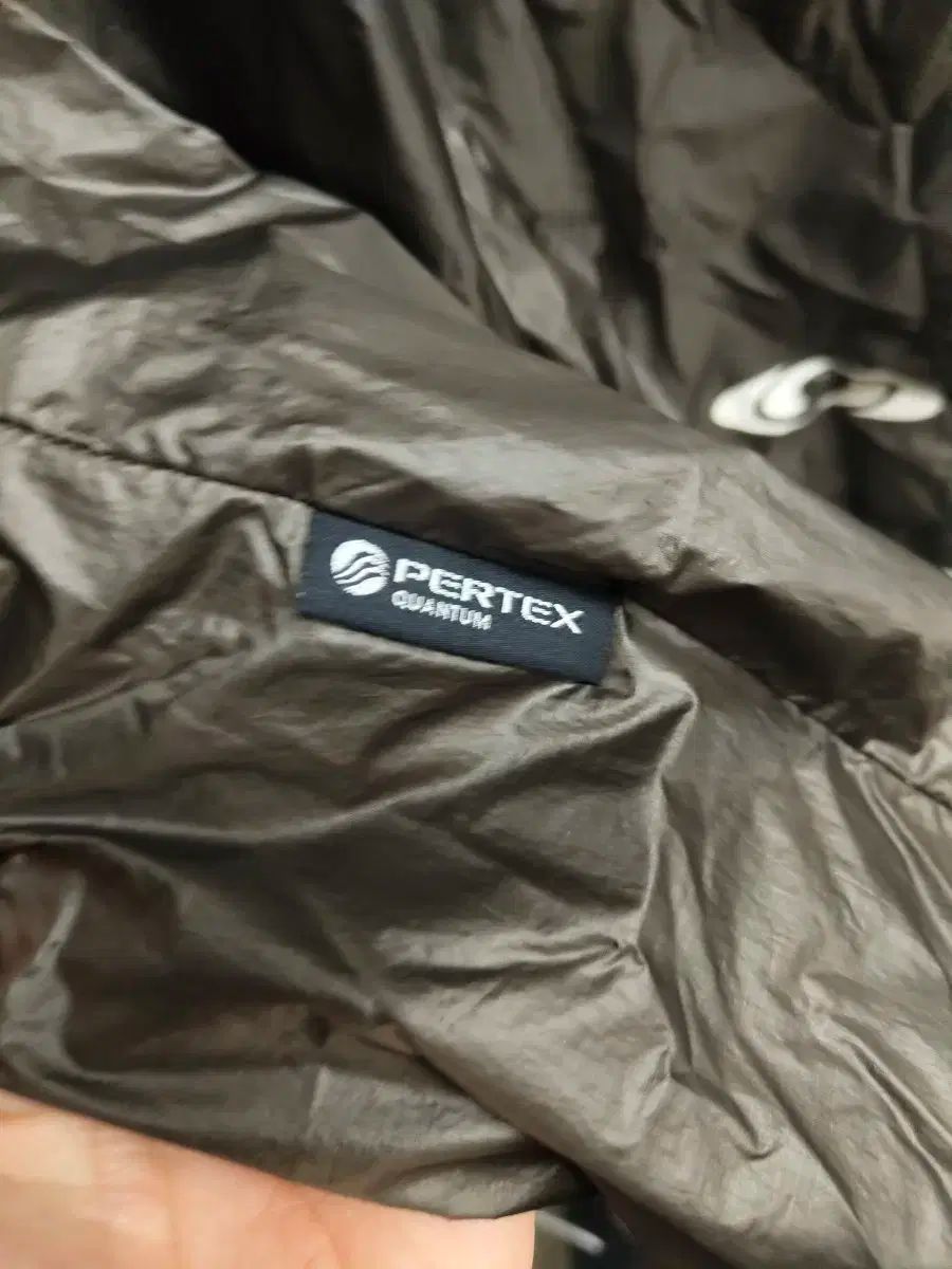 サロモン PERTEX