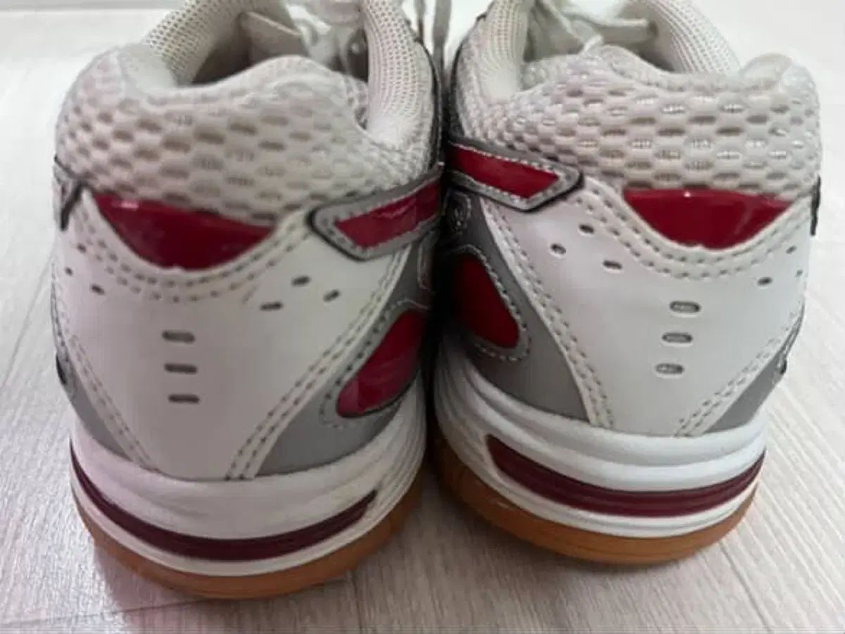 asics アシックス