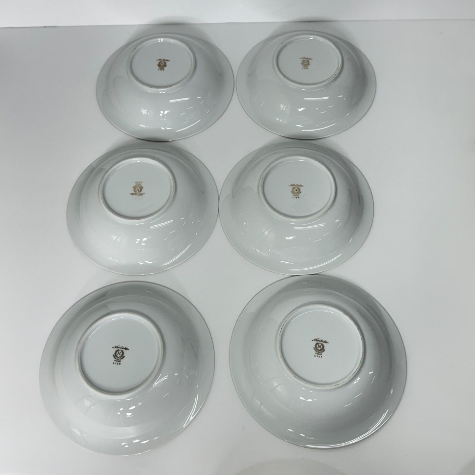 ノリタケ ボーンチャイナ ゴールド食器セット