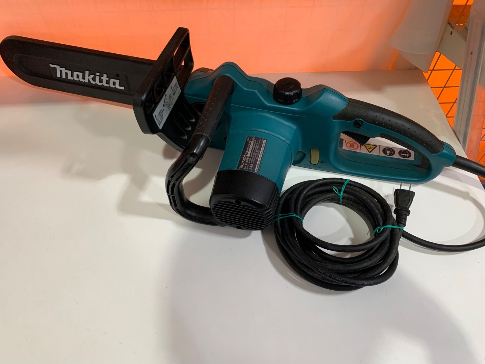 Makita 350mm 電動チェーンソー MUC351 コード式