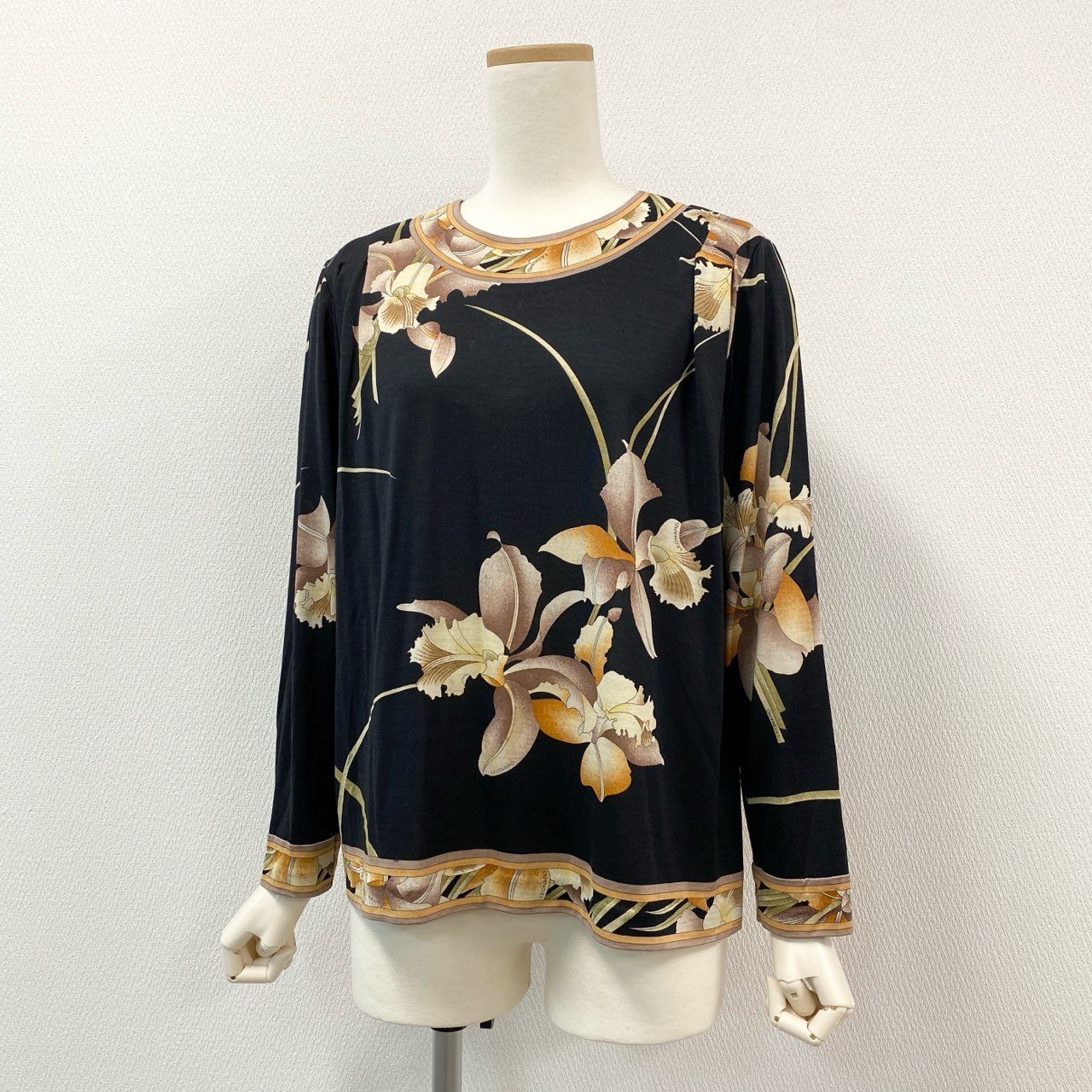 85i12 LEONARD レオナール 美しい花柄プリント ニット セーター  