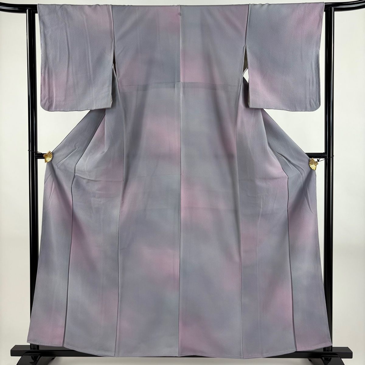 小紋 身丈158cm 裄丈63cm S 袷 斉藤三才 バチ衿 落款 ぼかし 青灰色 正絹 名品 一つ紋