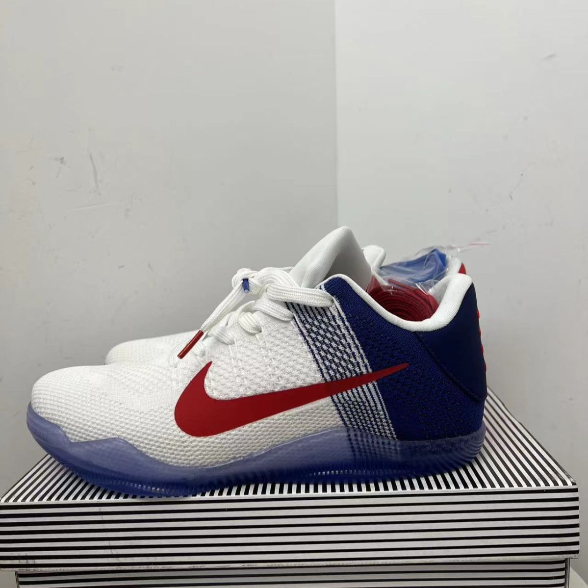 新品未使用 ナイキ Nike Kobe 11 Elite Low USA スニーカー