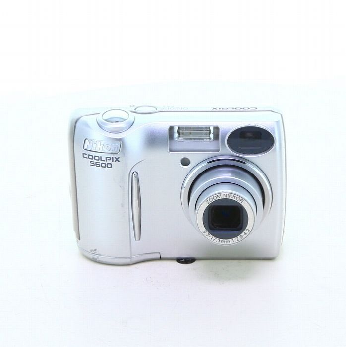 Nikon COOLPIX 5600 ニコン クールピクス（パールシルバー） Amazon.com : Nikon Coolpix 5600 5MP Digital Camera with 3x