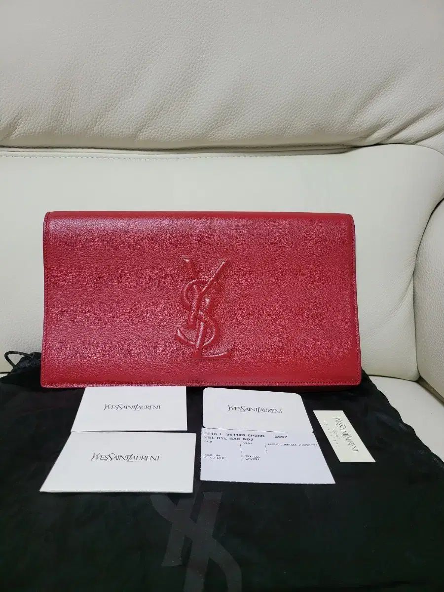 YVES SAINT LAURENT イヴ サンローラン ヴェルジュール クラッチ