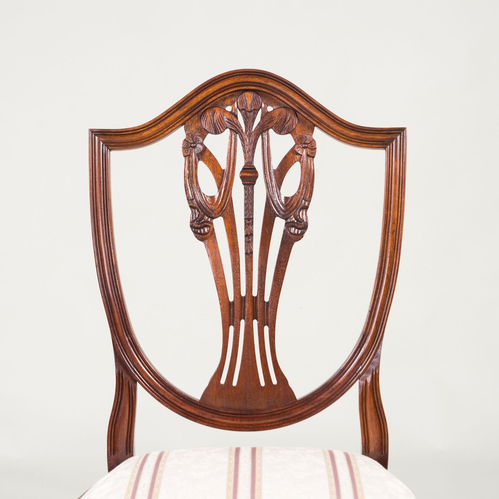 英国クラシック シールドバックチェア マホガニー ダイニングチェア