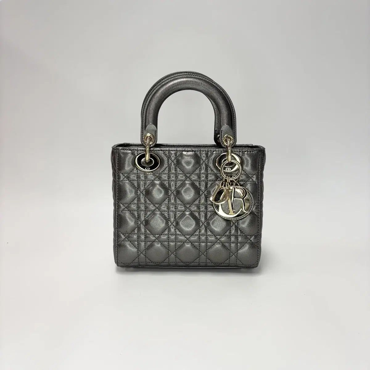 クリスチャンディオール　ハンドバック Dior(ディオール) レディ バッグ スモール メタリック シルバー