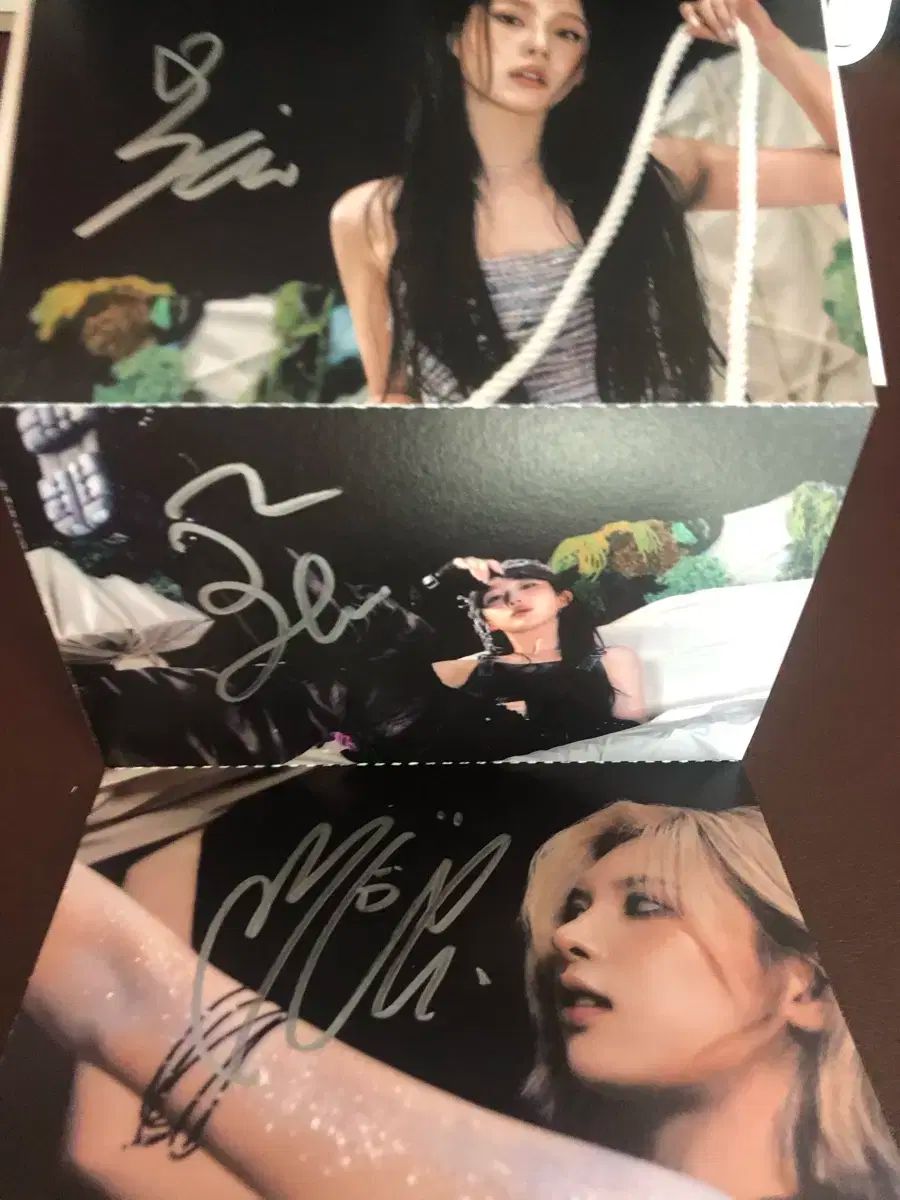 nmixx サイン入りアルバム NMIXX(エンミックス・エンミ) NMIXX サイン入り サイン入り アルバム