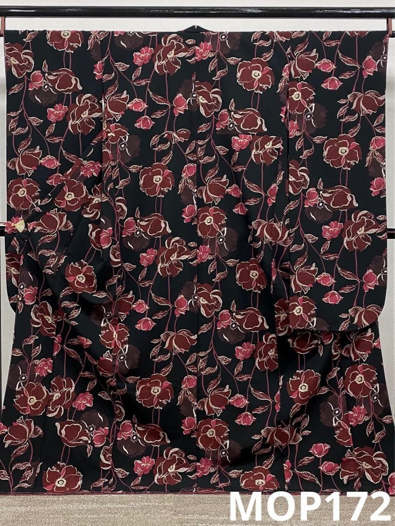 ポリエステル 小紋振袖 紅一点 玉城ティナ 豪華 洋花 身丈171cm 躾糸付き