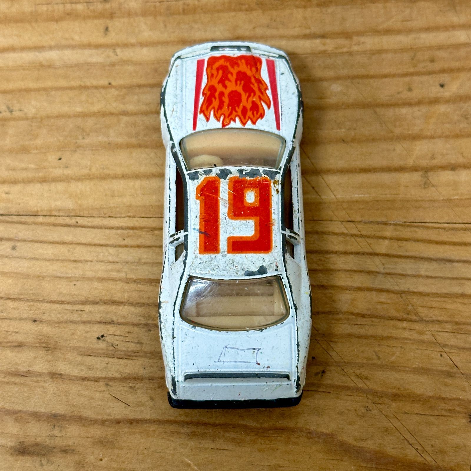 【希少】ヤトミン 1/18 フォード サンダーバード 1957 白　ミニカー 0849398061183_1_1024x1024.jpg?