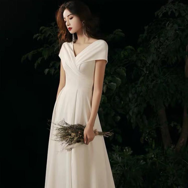 ウェディングドレス エンパイアライン　ロングドレス 楽天市場】ウエディングドレス スレンダーライン ロング 白 結婚