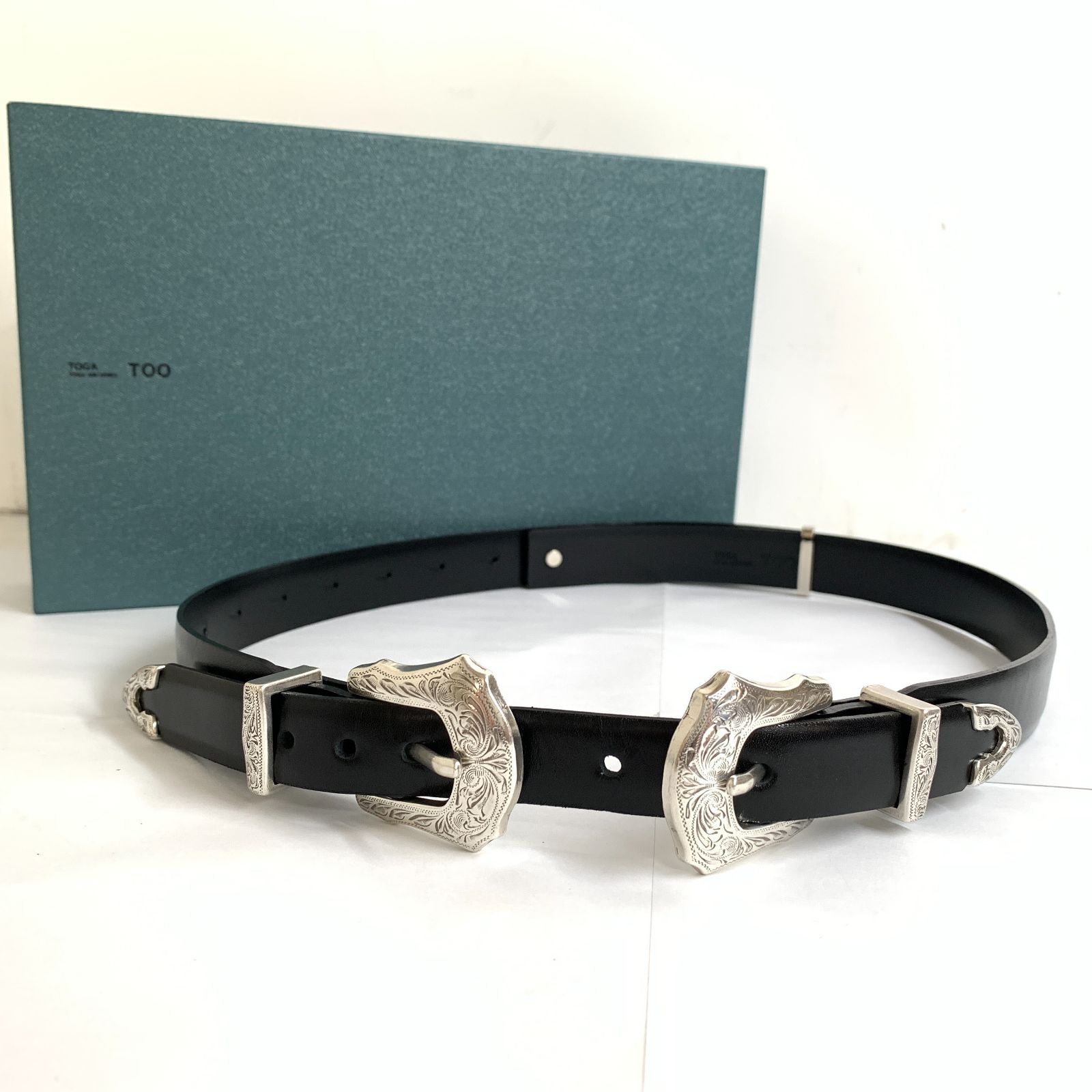 TOGA ダブルバックルベルト TOGA TOO/トーガトゥ】Double square buckle belt/ダブル