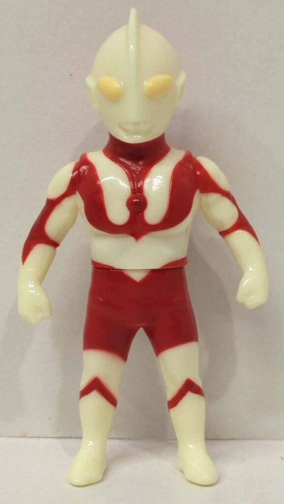 ウルトラマン MAXTOY ミニソフビ怪獣倉庫シリーズ 蓄光成型 ウルトラマン MAXTOY ミニソフビ怪獣倉庫シリーズ 蓄光成型