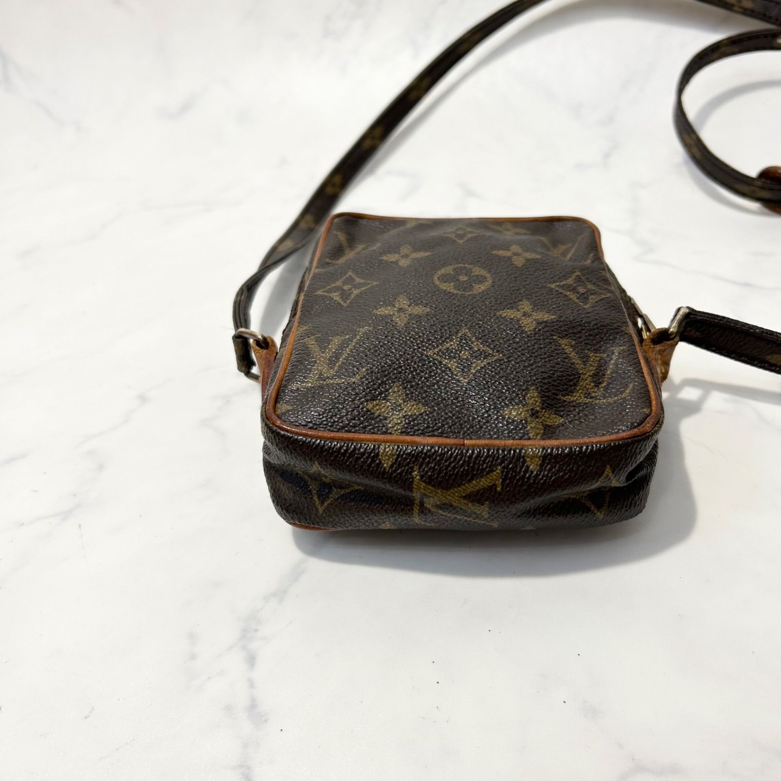 LOUIS VUITTON ルイヴィトン ミニダヌーブ モノグラム