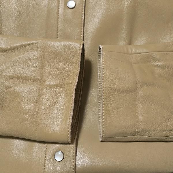 Aquascutum ラムレザー ベルト付き ショートコート シープスキン 本革 Aquascutum ラムレザー ベルト付き ショートコート シープスキン 本革