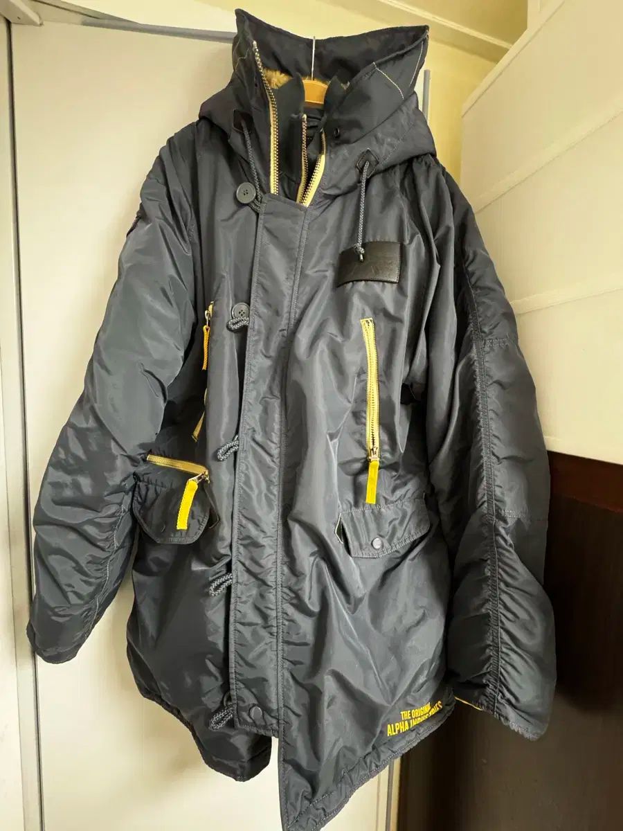 アルファインダストリーズ スチールブルー マウンテンパーカー フード アウター XL