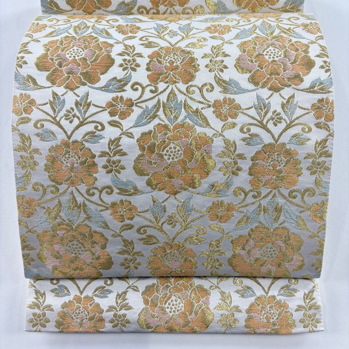 403my107☆総刺繍 袋帯 唐花 金糸 銀糸☆美品 袋帯 美品 秀品 花唐草 金銀糸 クリーム 六通 正絹 【中古
