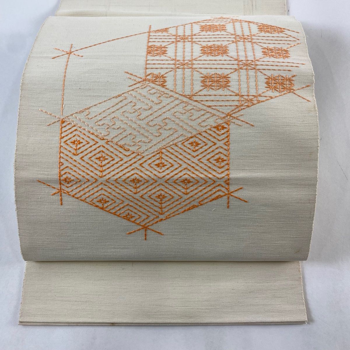 名古屋帯 優品 八寸名古屋帯 亀甲 紗綾形 ベージュ 正絹 【中古 