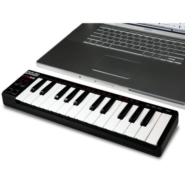 akai professional MPC live/LPK25 サンプラー akai professional MPC live/LPK25 サンプラー