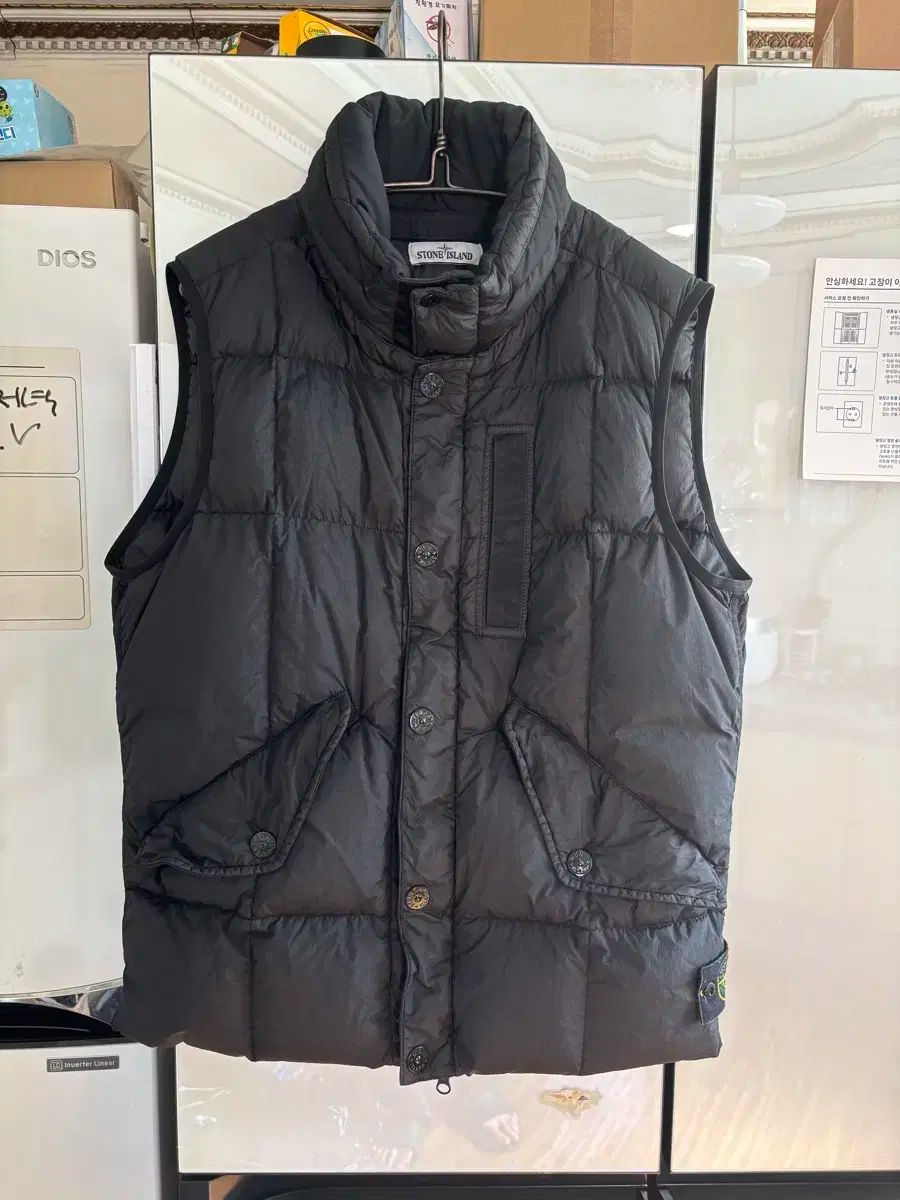 L STONE ISLAND ストーンアイランド クリンククラップ ダウンジャケット ベスト