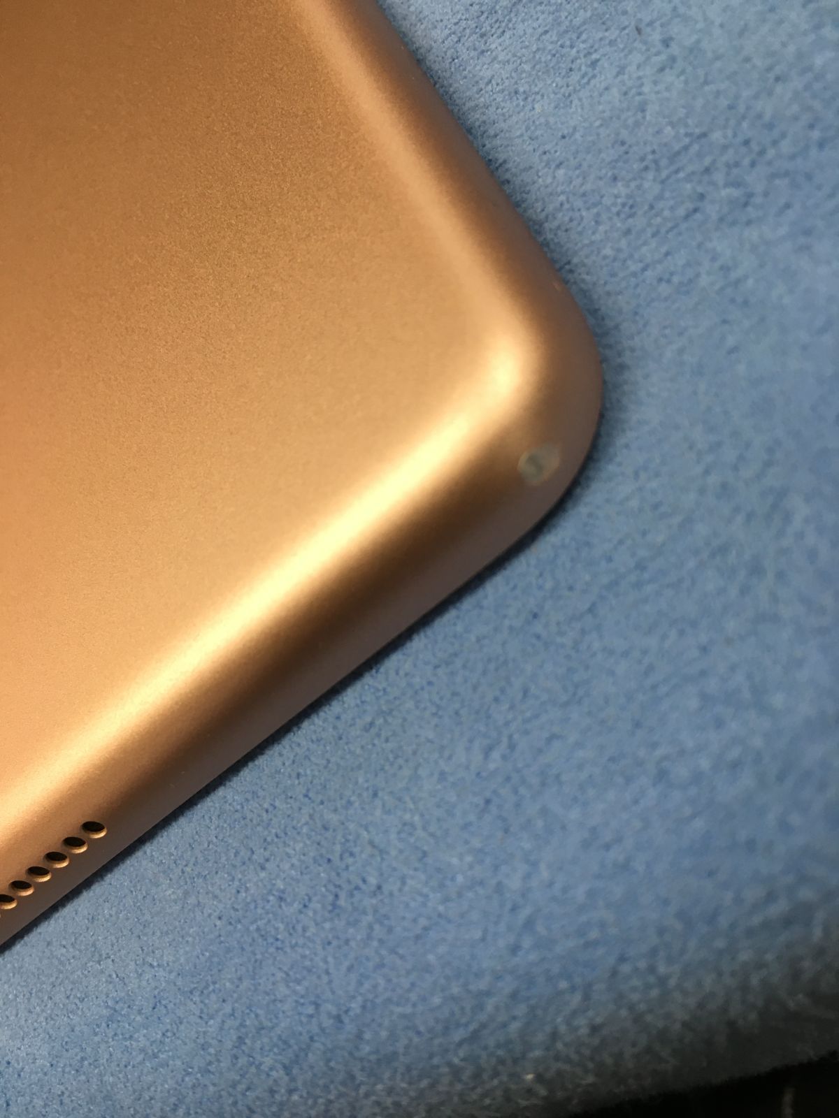 送料無料】 美品 Apple iPad 第6世代 Wi-Fi 128GB ゴールド 訳 送料無料】 美品 Apple iPad 第6世代 Wi-Fi 128GB ゴールド 訳