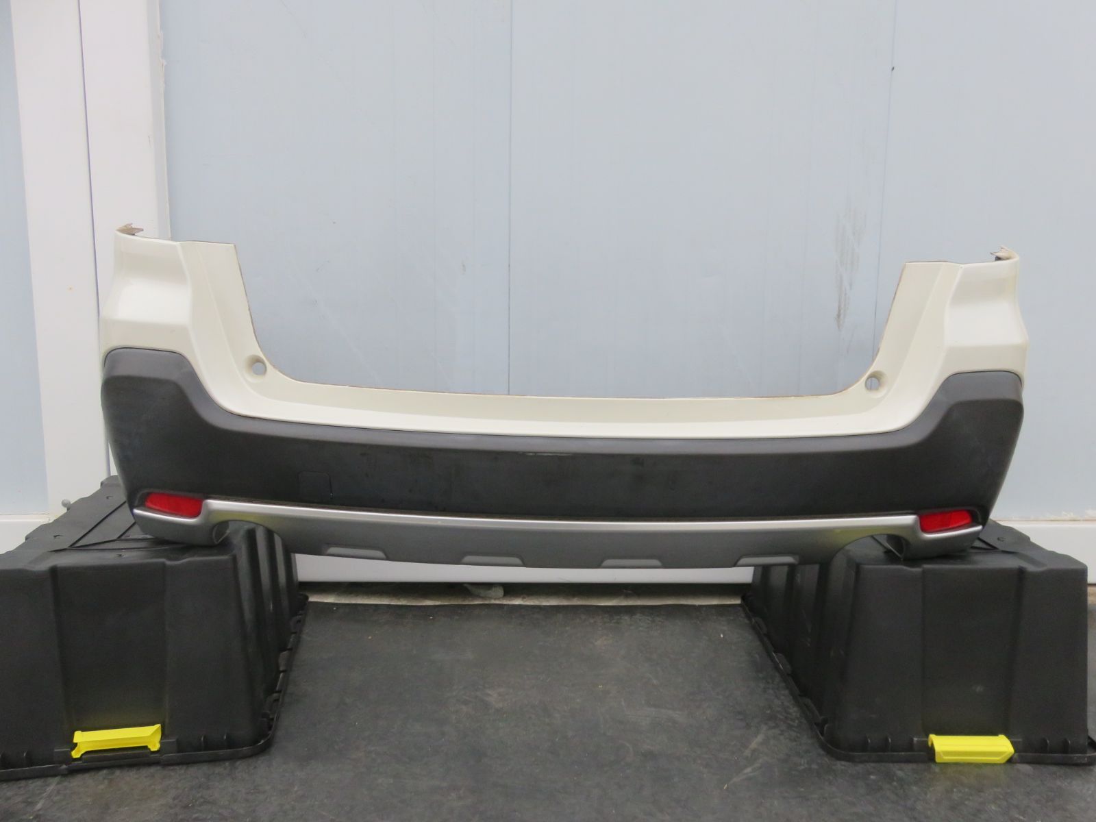 SFC2333 スバル エクシーガ YAM 純正 リアバンパー リヤバンパー クロスオーバー YA4 YA5