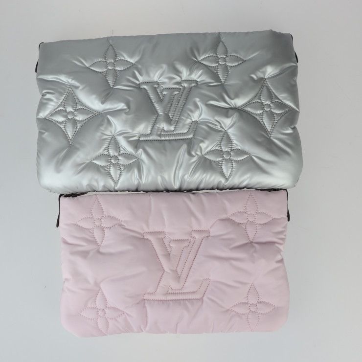 LOUIS VUITTON ルイ ヴィトン モノグラム マキシ ミュルティ