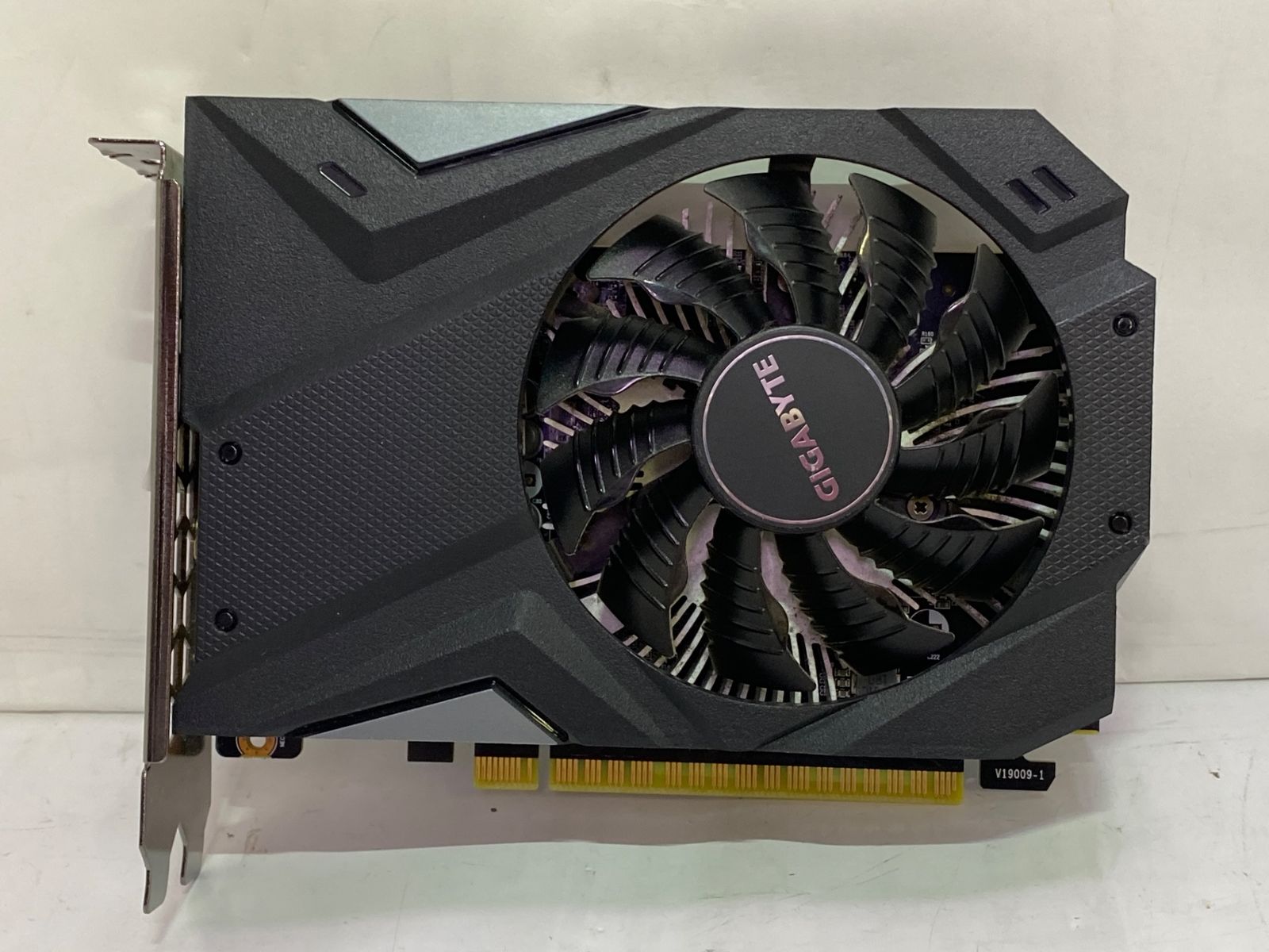 ネコ！！ GV-N1650IXOC-4GD 正常動作取り外し中古品 ネコ様専用！！ GV-N1650IXOC-4GD 正常動作取り外し中古品（GV
