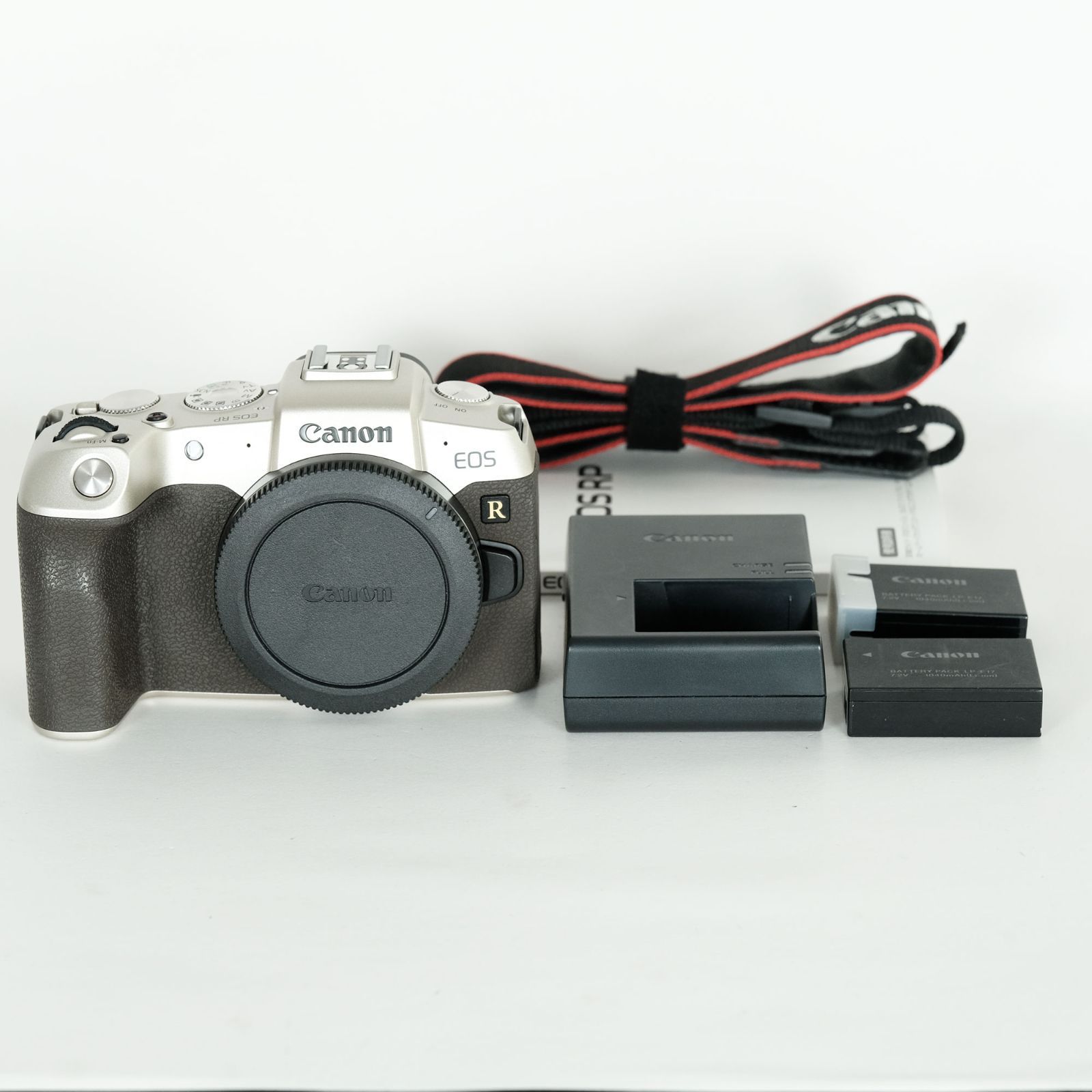 Canon EOS RP ボディ 美品 バッテリー2個付 【公式通販】