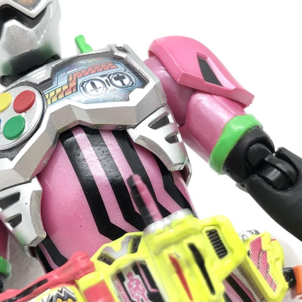 中古】開封 バンダイ S.H.Figuarts 仮面ライダーエグゼイド アクション