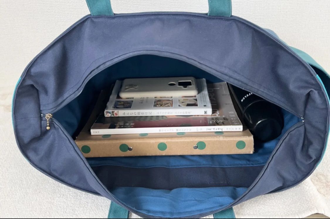 大きめバッグ akaneko