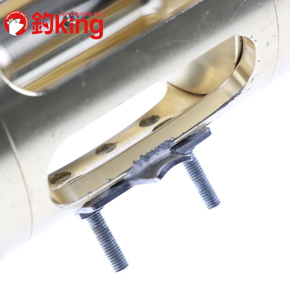 緊張感のある シマノ ティアグラ 50W W301M 石鯛 イシダイ 口白 クエ アラ モロコ 磯釣り クエリール ロッド リール ルアー