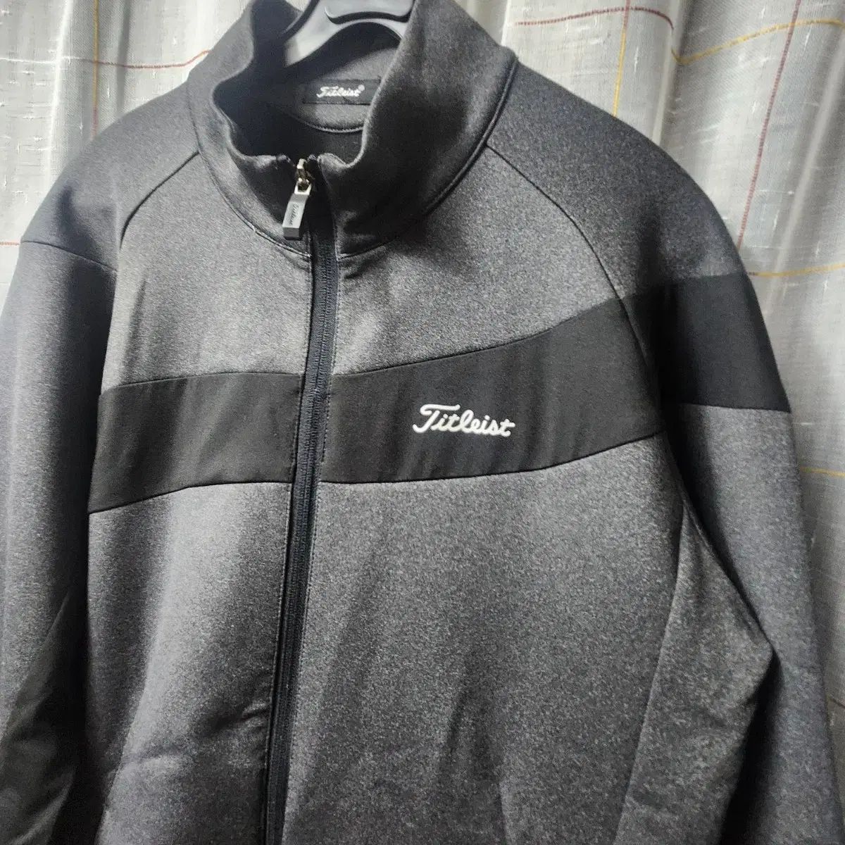 ゴルフウェア フルジップアップ