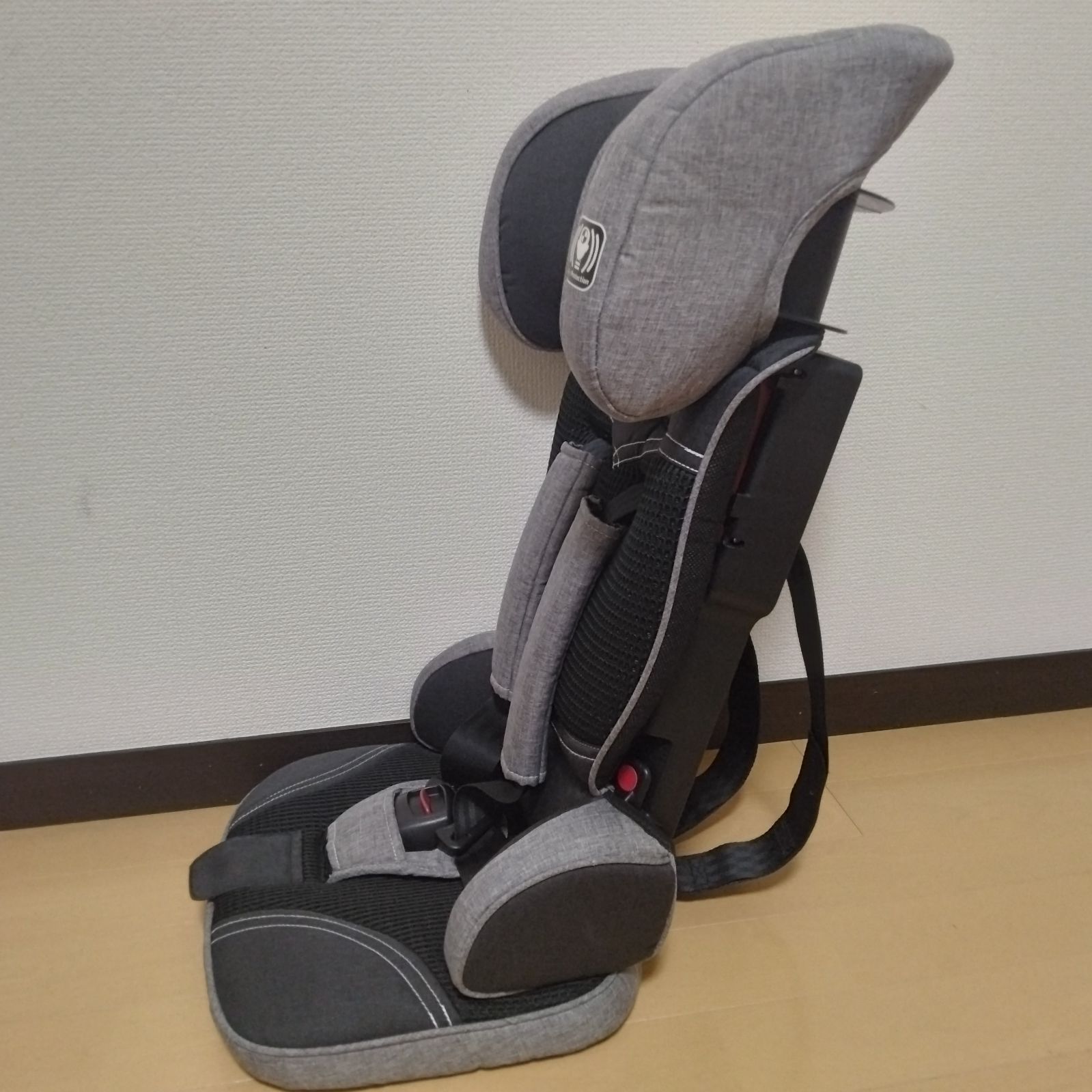 【極美品】コンパクトチャイルドシート トラベルベスト エヴォ【日本育児】　EVO トラベルベストEvo(エヴォ) 日本育児【送料無料 沖縄・一部地域