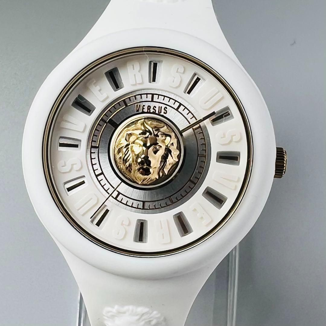 ヴェルサス ヴェルサーチ ベルサーチ 腕時計 ユニセックス ホワイト