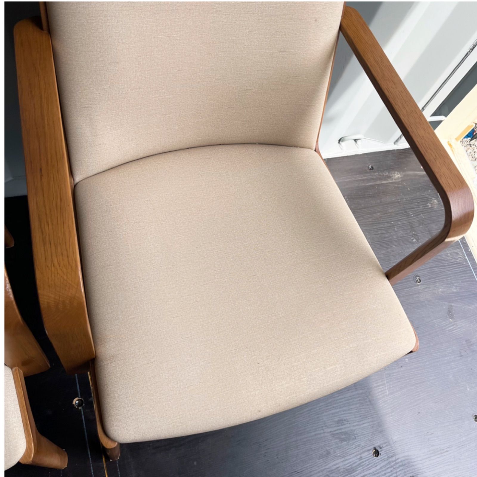 取付無料！カリモク家具 cu41 天然木ナチュラル肘掛け付きダイニング