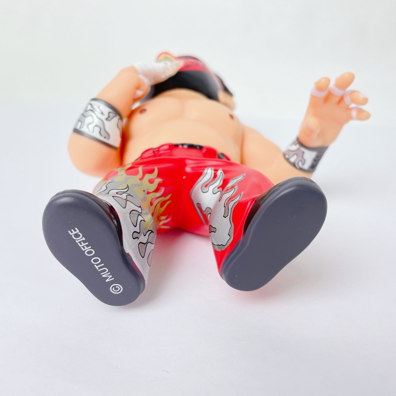 グレート・ムタ ByeBye引退Ver. (赤・黒) セット ソフビ フィギュア グレート・ムタ ByeBye引退Ver. (赤・黒) セット ソフビ フィギュア