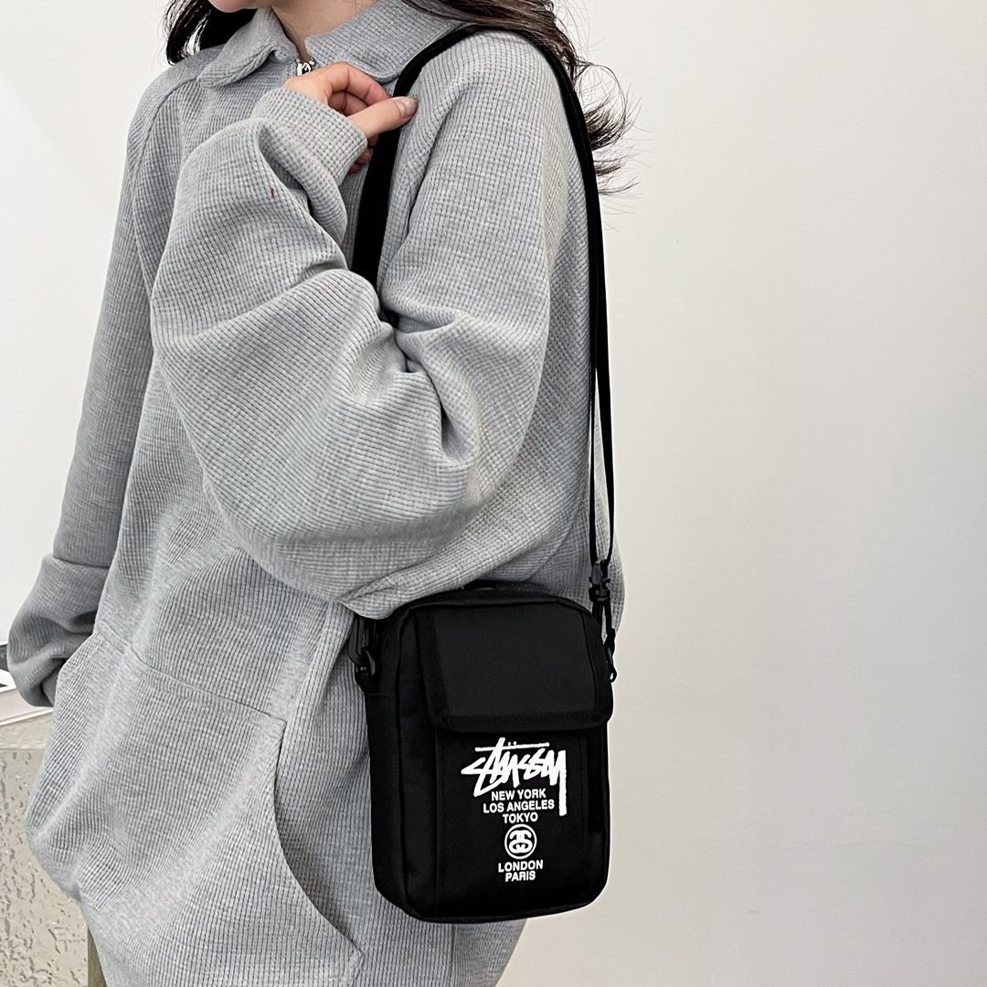 stussy クロスボディバッグ スモール ショルダーバッグ   スマホショルダーバッグ  男女兼用