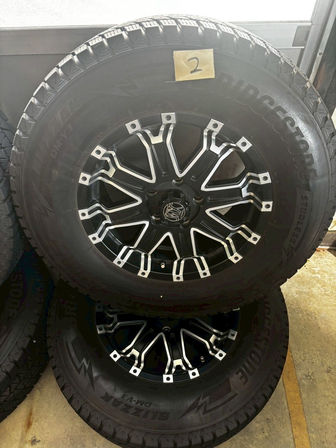 妥協のない ジープ ラングラー アンリミテッド ルビコン JK36L ロックケリー スタッドレスタイヤ アルミホイール 265|70|17４本セット送料込み