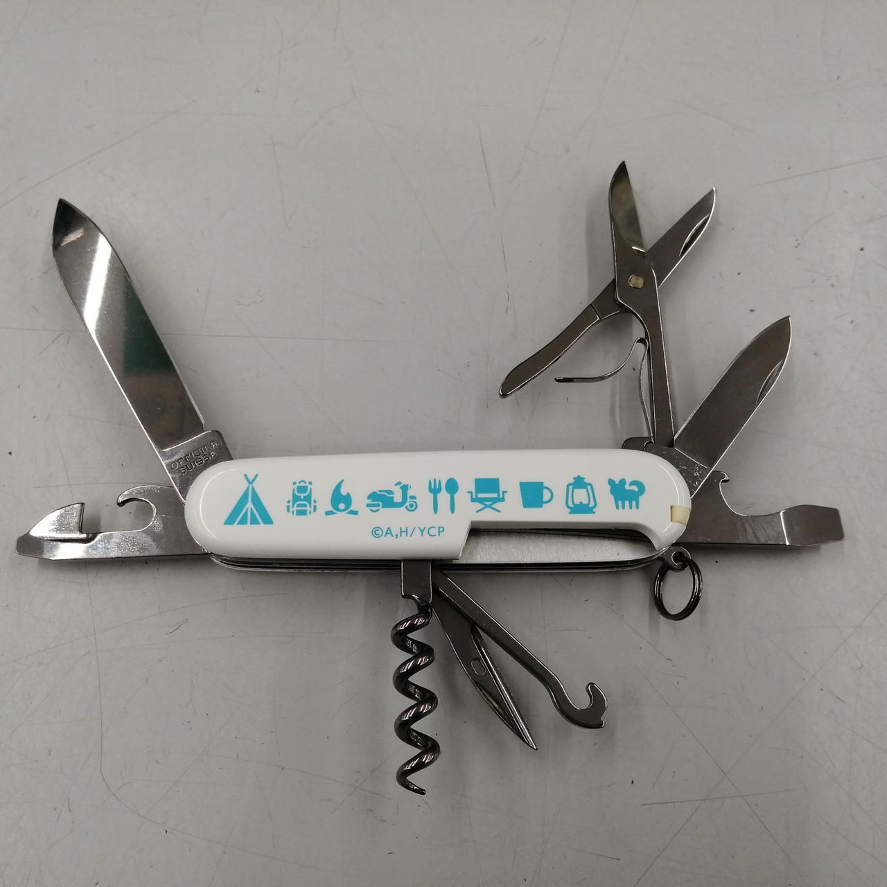 Yurucamp△ Victorinox