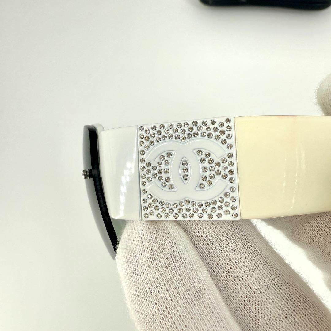 CHANEL サングラス 4117 ココマーク ラインストーン リムレス 白