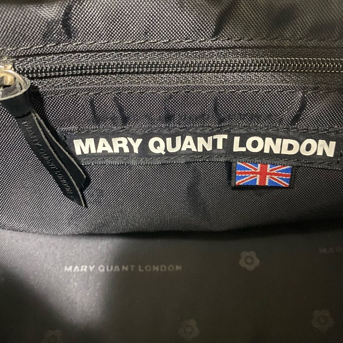 MARY QUANT(マリークワント) ハンドバッグ美品  - 黒×白 フラワー(花) キャンバス×合皮